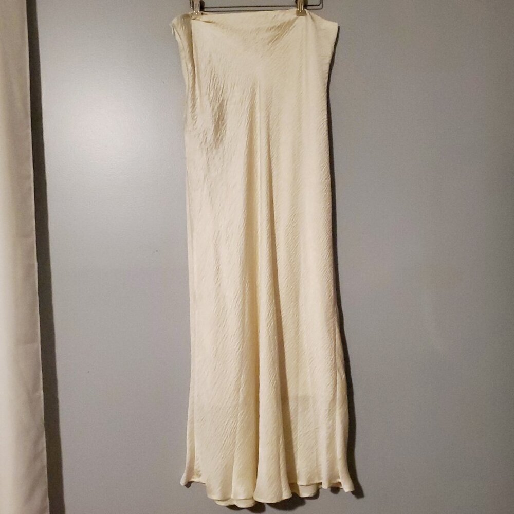 Steve Madden Slip Skirt- Cream-NWT-Size Large - Picture 5 of 9